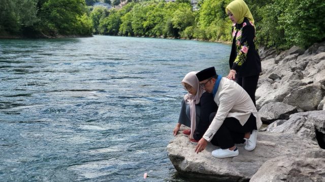 https://partaibulanbintang.or.id/wp-content/uploads/2022/06/97C08619-13B1-4DF7-8EF3-4CA513CD8C9A-640x360.jpeg