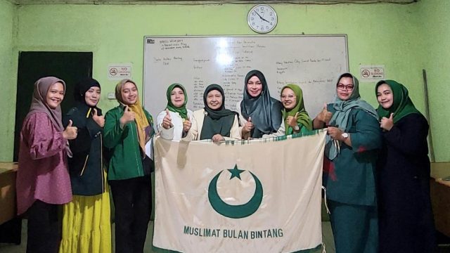 https://partaibulanbintang.or.id/wp-content/uploads/2022/07/D6E5664D-DCE9-4CB2-A292-8D434838D38F-640x360.jpeg
