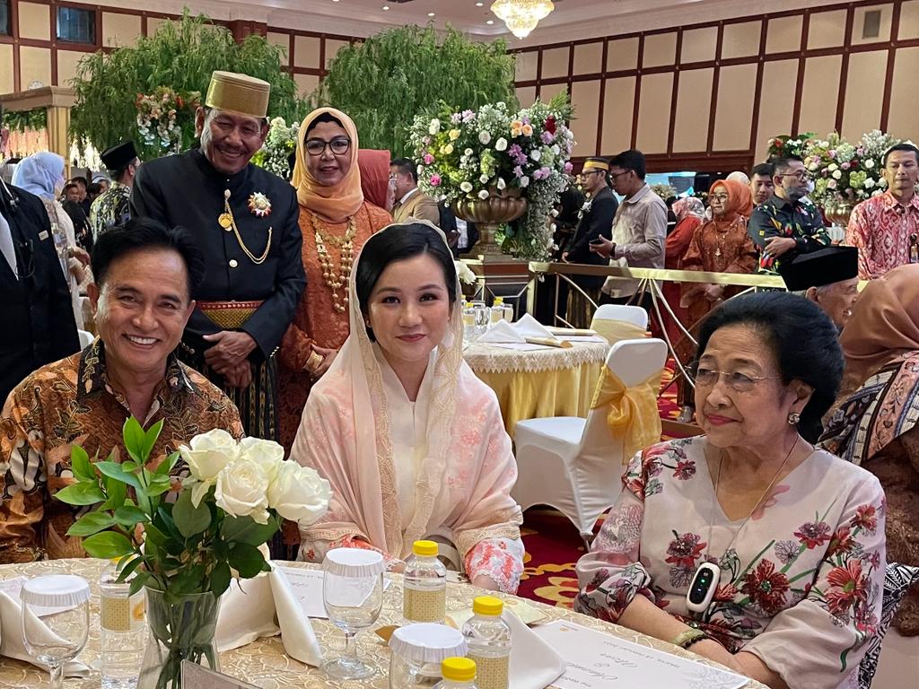 Megawati Minta Yusril Benahi Ketatanegaraan Indonesia